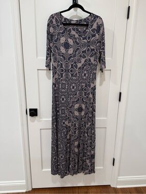 Soft Surroundings Navy and Light Pink Abstract-Print Maxi Dress